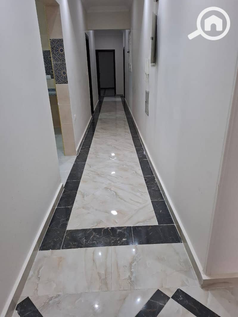 Apartment for rent suitable for newlyweds, high-end finishing, 4 rooms, excellent location and great price. – pohled 3