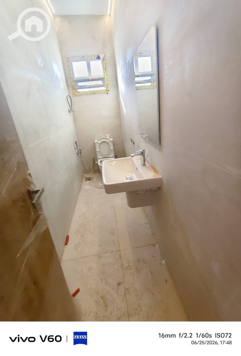 Apartment for sale in West Somid, first occupancy, prime location, high-end finishing. - Bild 5