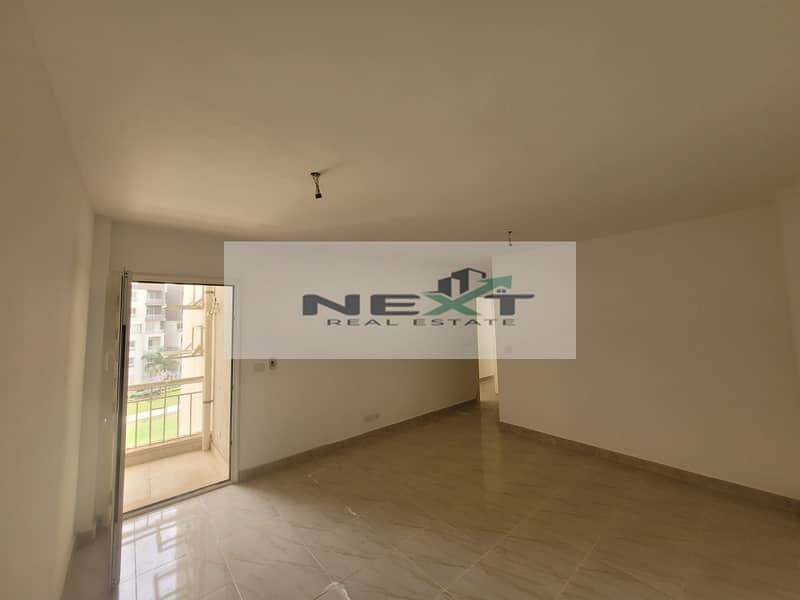 For rent in Madinaty, a new law apartment of 140 sq m in B12, finished by the company, with a wide garden view, direct sea view, very close to service - Ansicht 4