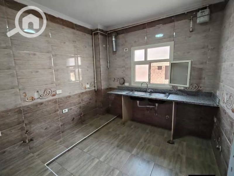 For rent: a 300 sqm apartment in the villas of the fourth neighborhood, four rooms next to Heliopolis Club. - Widok 6