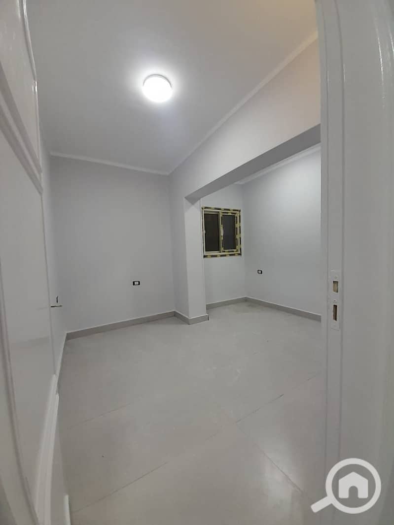 4 695907. jpg