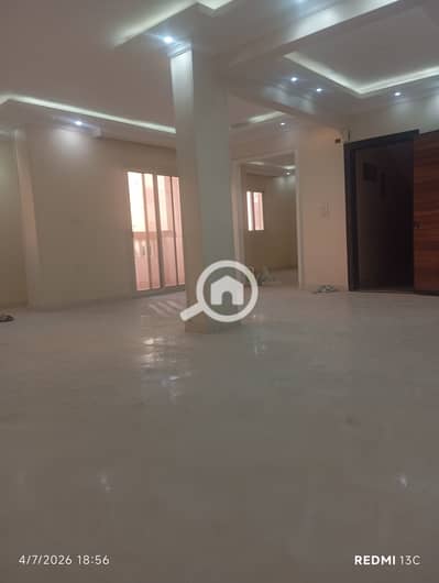 4 Bedroom Apartment for Sale in 6th of October, Giza - 1001182633. jpg