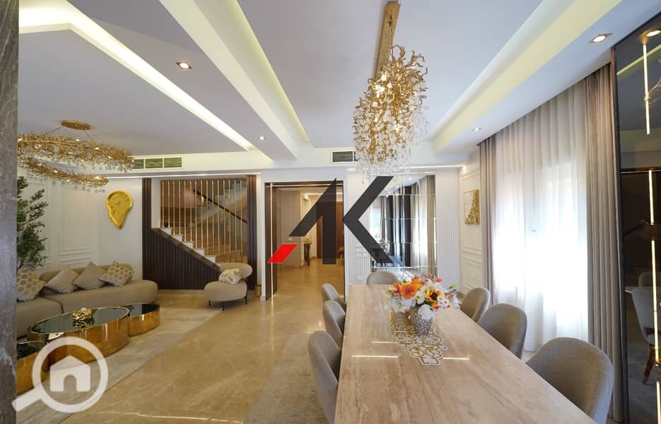Exclusive Luxury Twin House for Sale in Dyar Compound | Lake View | Private Pool - Widok 5
