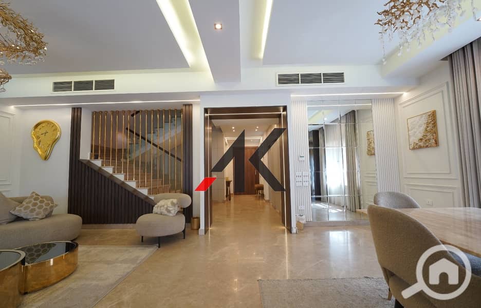 Exclusive Luxury Twin House for Sale in Dyar Compound | Lake View | Private Pool - Widok 6