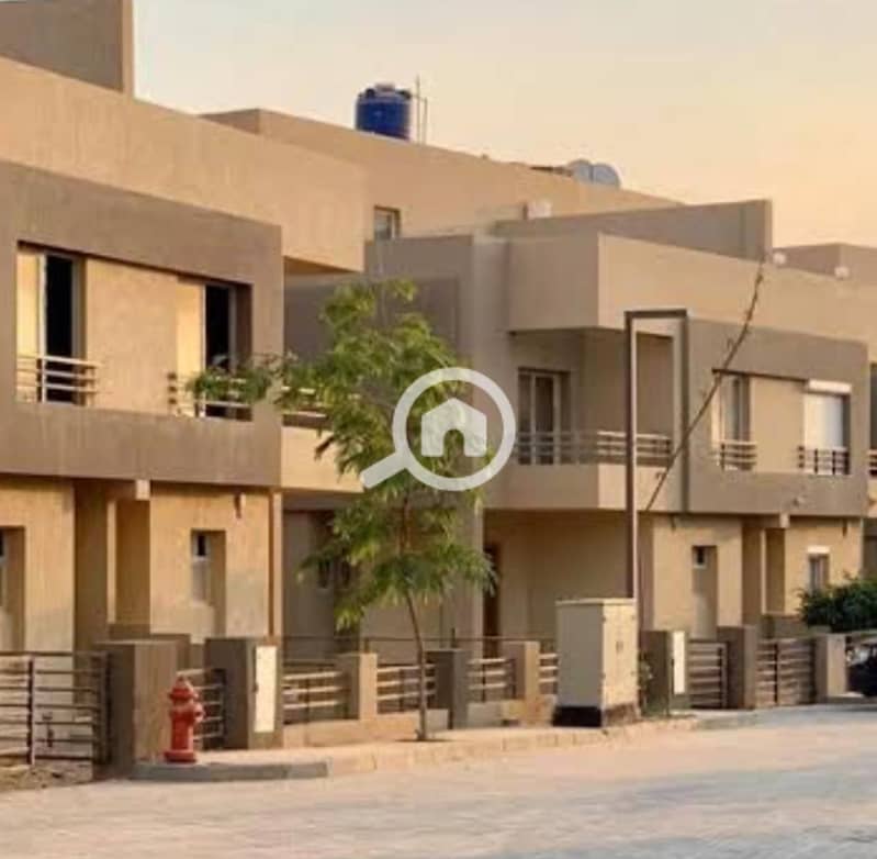 Townhouse for sale in The Square Ahli Sabour compound, ultra-lux finishing. - Ansicht 3