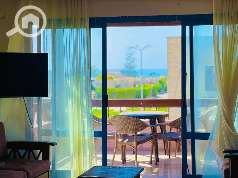 Two-bedroom chalet for rent with a sea view in Al-Shorouk Village - Widok 4