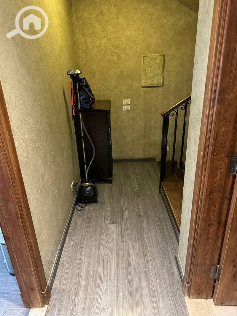 Townhouse City Villa with internal elevator for sale in West Town Compound, Sodic, Sheikh Zayed – pohled 6