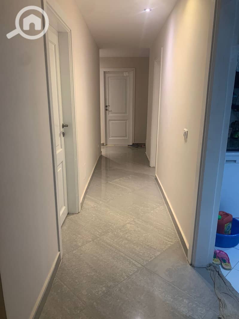 Super Lux Apartment for Sale in the 3rd District, 6th of October City (Prime Location)! - Więcej