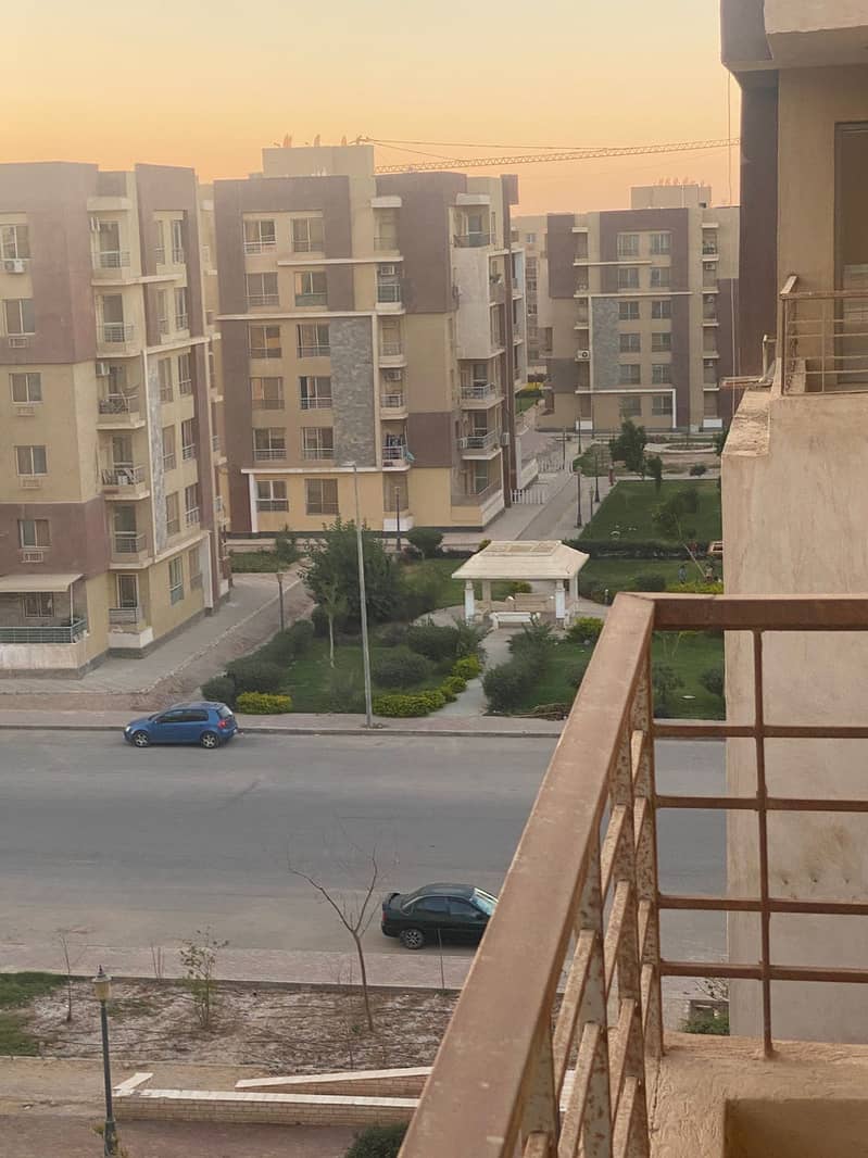 Furnished apartment, brand new, suitable for a family, minimum rental - Mehr