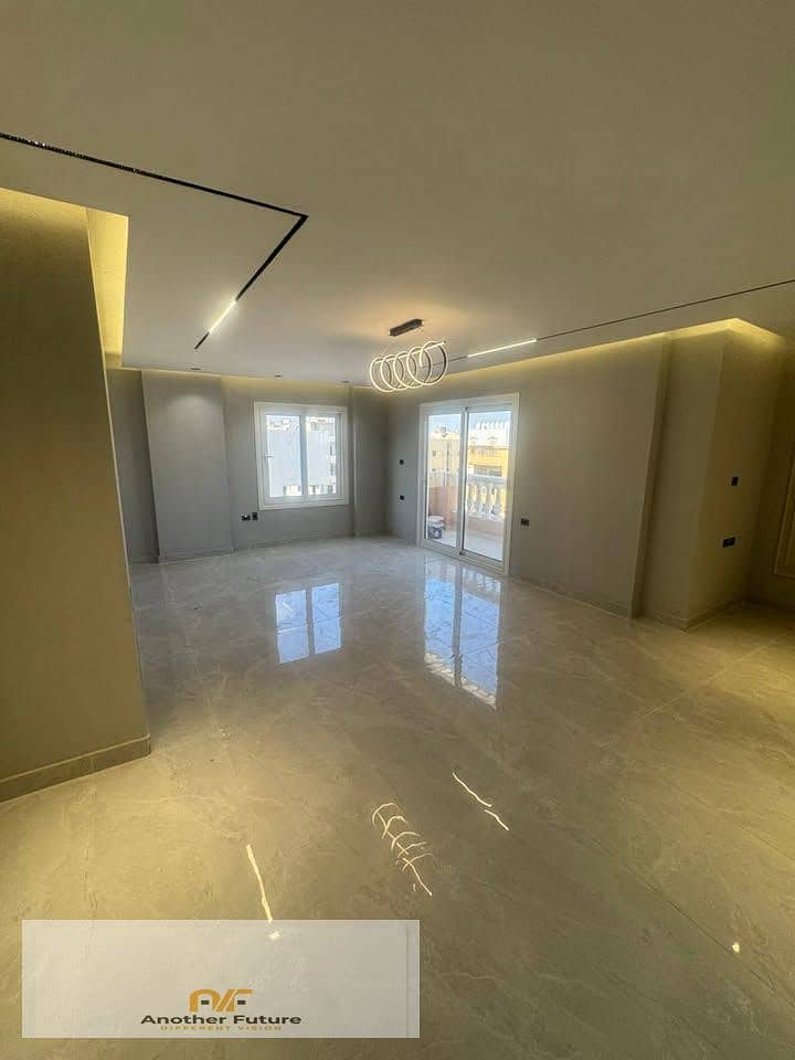 A distinctive apartment for sale with a sea view in a compound in Sheikh Zayed, next to Zed Towers. - Widok 4