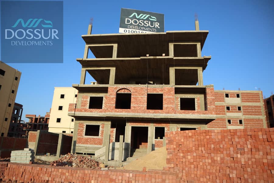 Your apartment has 3 bedrooms, 3 bathrooms, a reception, and a kitchen with a large area, on the ground floor with a 100-square-meter garden, for love - Widok 3
