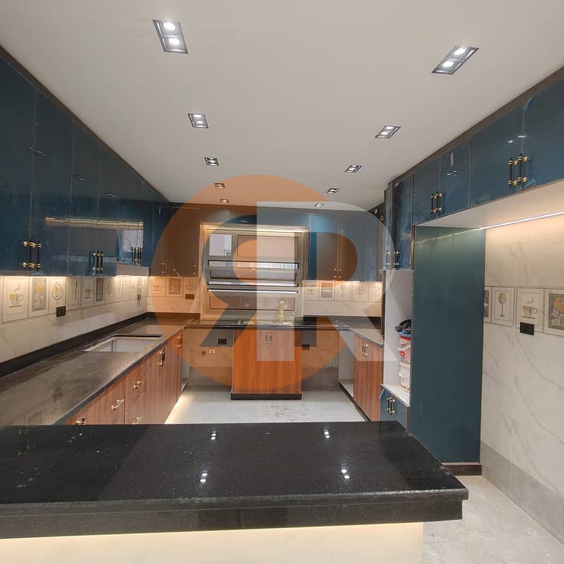 A spacious apartment for sale in Zahraa El Maadi, 7th District - Widok 5