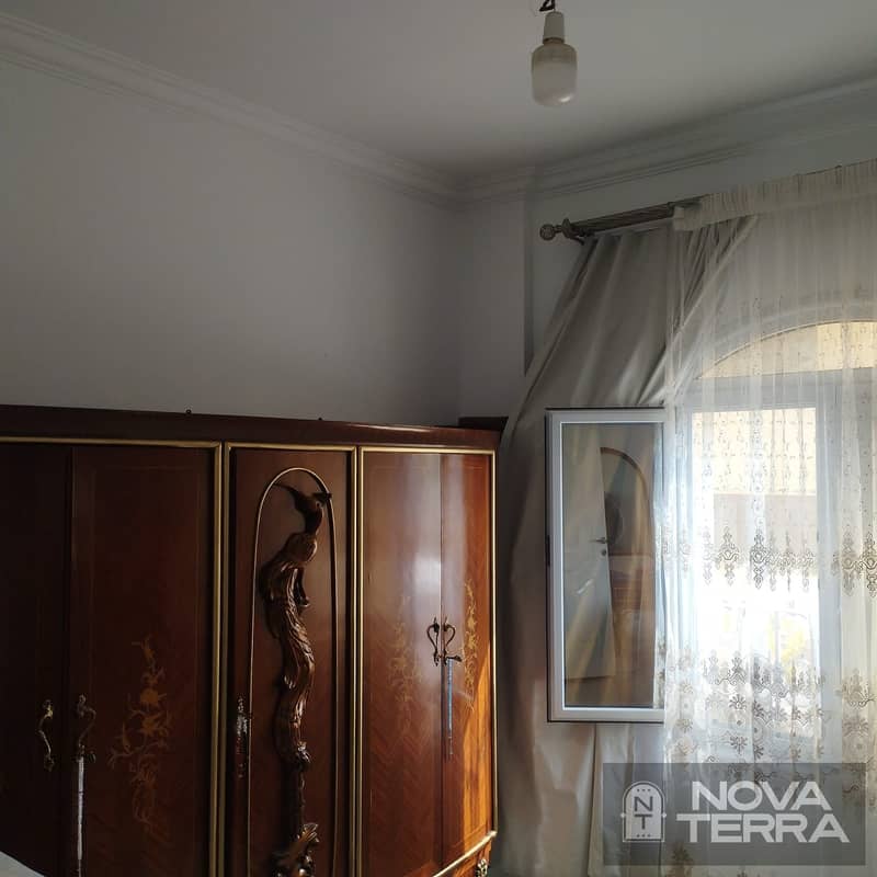 Luxury Apartment for Sale in a Villa in District 13, Sheikh Zayed - Strategic Location Opposite the International School - Widok 4
