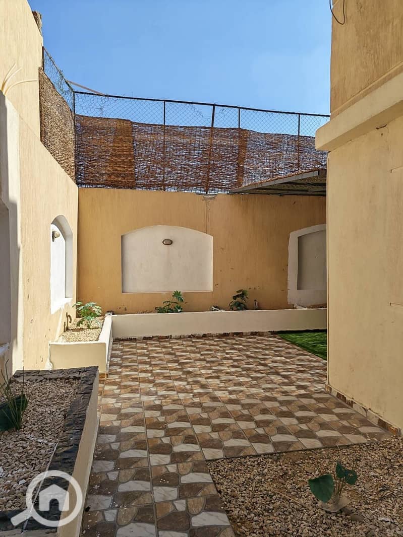Finished Basement Apartment for Sale in District 10 – Sheikh Zayed Ready to move - Prime location North Facing - Więcej