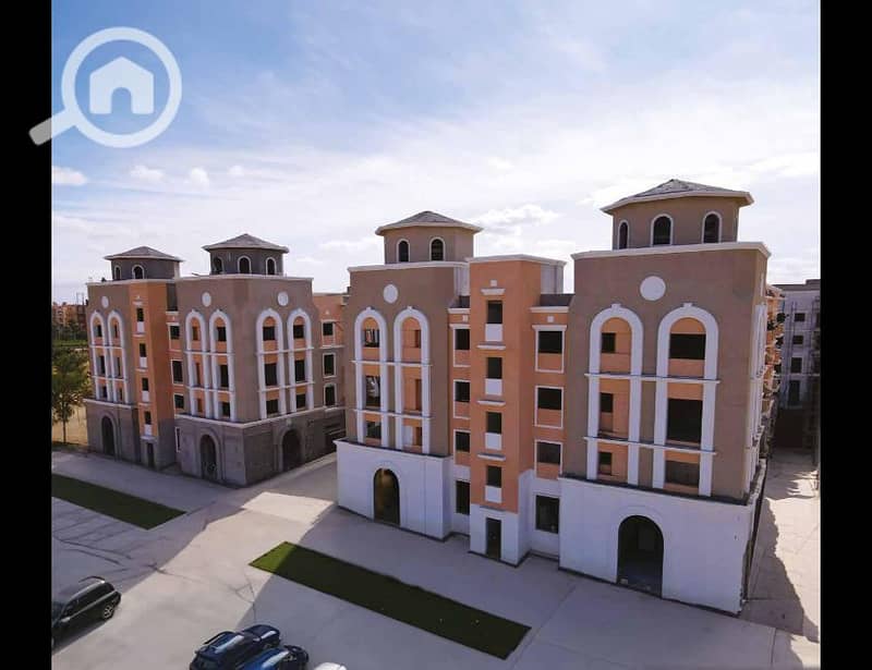 **151 m Resale Townhouse for Sale | Great Deal | Direct Owner | Nyoum October, 6th of October City** - Więcej