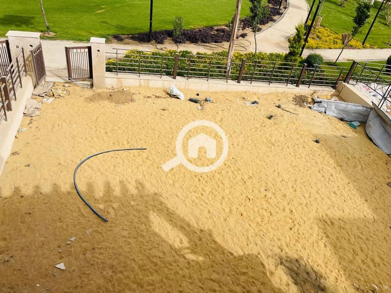 F3 villa for sale in installments in Madinaty, with an open garden view, land area of 200 m and buildings of 211 m. - Widok 6