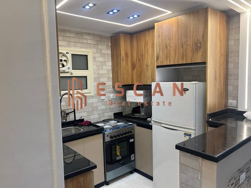 Furnished apartment for rent in Al Rehab City. Second floor, 90 square meters, near all amenities. Consists of: 2 bedrooms, 1 bathroom, kitchen, and r - Ansicht 2