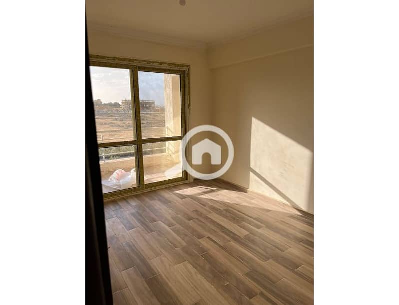 Resale apartment with a lower price than the owner, featuring a distinctive finish and a landscape view, 130 m in Janna October. - Mehr