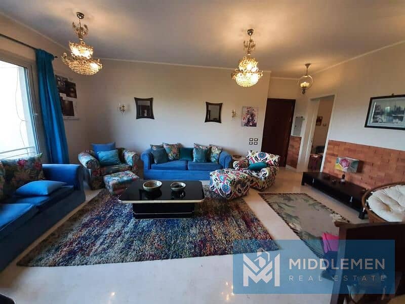 Apartment 150m Large terrace Ready to move Prime location Village Gate Compound New cairo - Bild 2