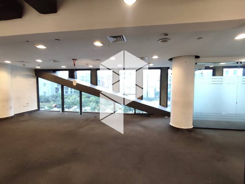 141 SQM Open Space Fully Finished - Ansicht 6
