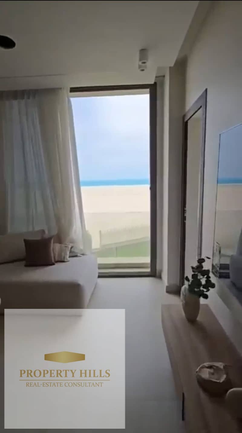 - Finished with air conditioning and furniture, a distinguished villa direct sea view on the coast beach inside Marina 5 • Immediate handover on key - Ansicht 3