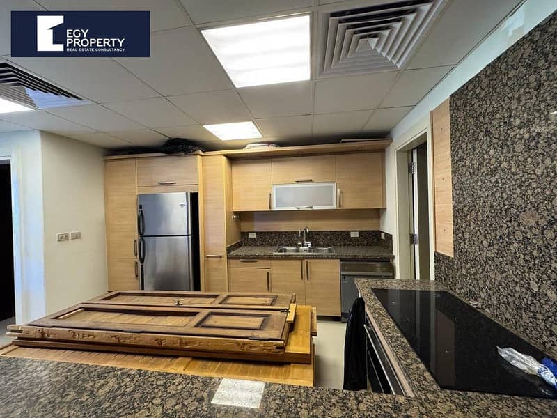 Fully furnished villa for sale in Marina 4 north coast with prime location - Więcej