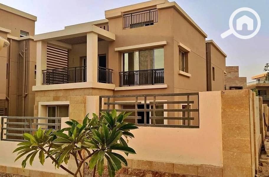 Townhouse for sale in Taj City compound—fully finished and ready for immediate handover. Located opposite Cairo Airport and just minutes from Heliopol - Aanzicht 2