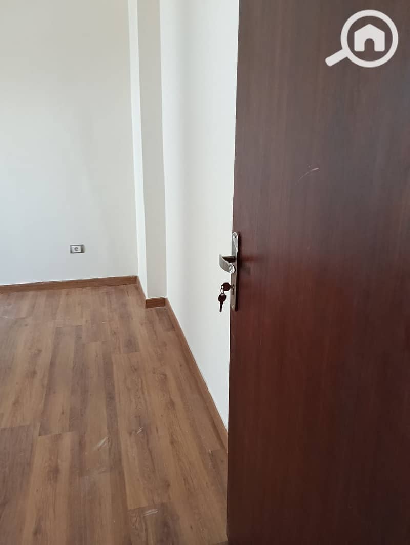 Empty apartment for rent in Jade Compound - Ansicht 6