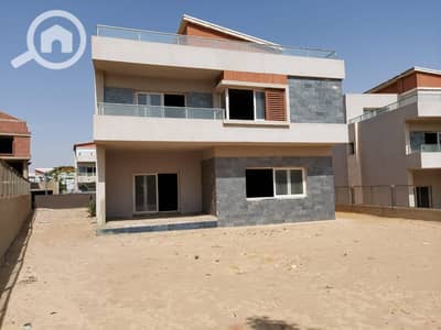 8 Bedroom Villa for Sale in Sheikh Zayed, Giza - WhatsApp Image 2026-06-24 at 11.39. 43 PM (1). jpeg 8 Bedroom Villa for Sale in Sheikh Zayed, Giza - WhatsApp Image 2026-06-24 at 11.39. 43 PM (1). jpeg