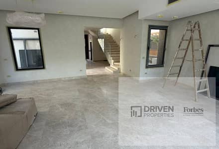 5 Bedroom Villa for Sale in 6th of October, Giza - original (1). jpg