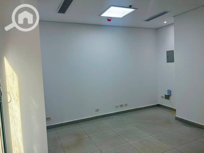 Office for Rent 80 square meters fully finished in Kernel Business Hub prime location on North 90th Street – pohled 4