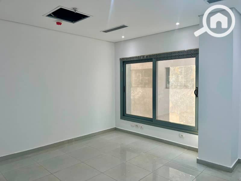 Office for Rent 80 square meters fully finished in Kernel Business Hub prime location on North 90th Street – pohled 6