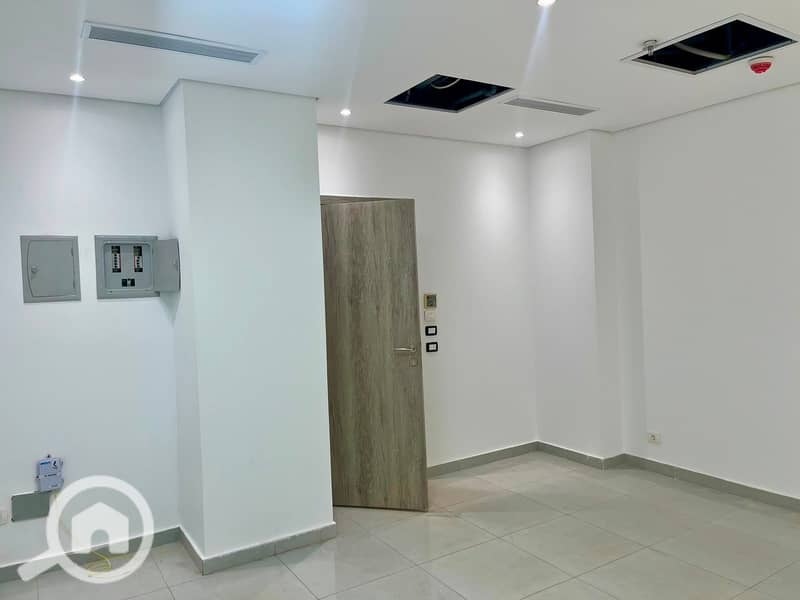 Office for Rent 80 square meters fully finished in Kernel Business Hub prime location on North 90th Street – další
