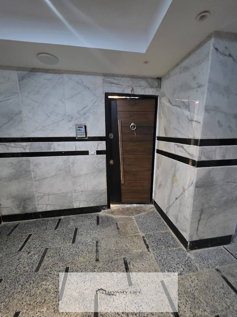 For sale - 135 sqm apartment on the ground floor with a backyard in Gardens of the Pyramids - third gate steps to Horus gate - zone P, super lux finishing, large garden - Widok 6