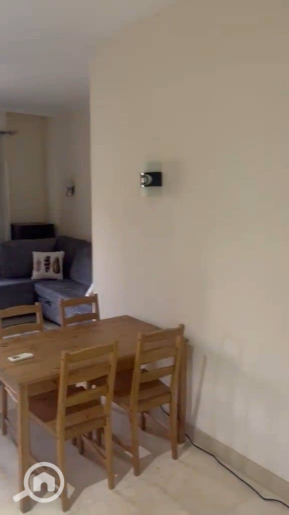 2 1000143647. jpg