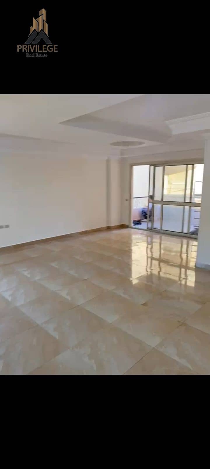 For rent, empty in Compound Tijaan 1, large area of 205m, excellent finishing. - Więcej