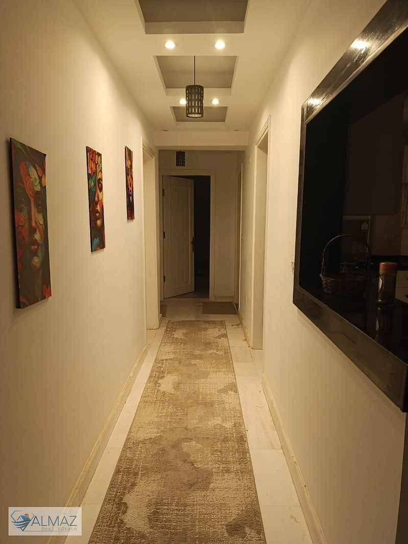 Furnished, fully air-conditioned penthouse apartment for rent in Town Residence Compound, Fifth Settlement, located near the Middle Ring Road. - Ansicht 6