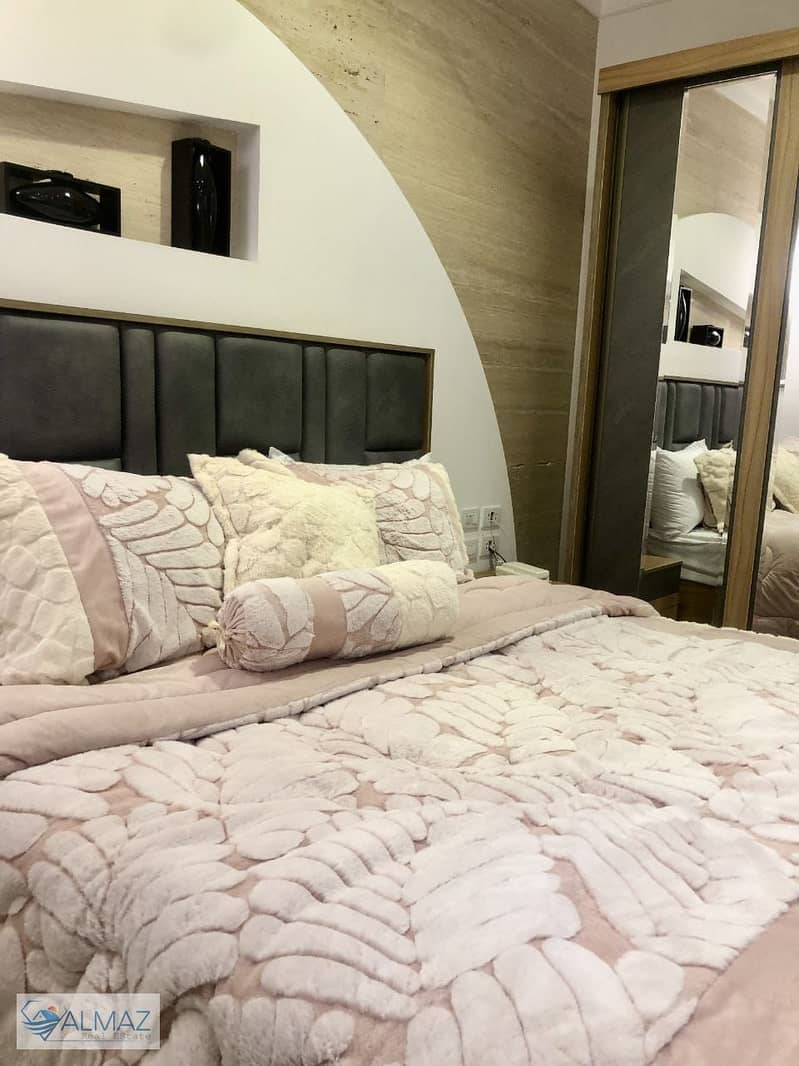 Furnished 85 sqm studio apartment for rent in the First District Villas, Fifth Settlement, near South 90th Street. - Widok 3