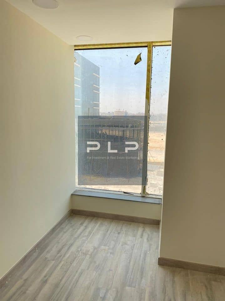 Fully Finished and Ready 96m Office For Sale in Cairo Festival City New Cairo CFC - Ansicht 4