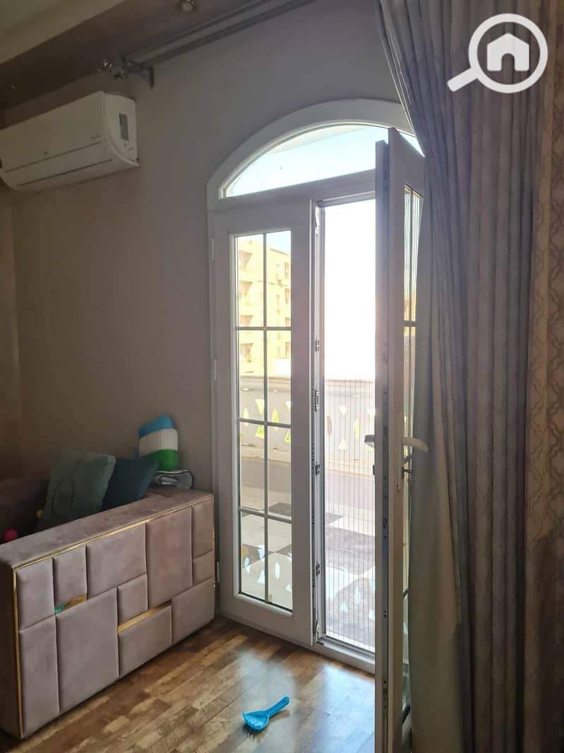luxury finished Apartment for Sale in Touristic Area 4 – 6th of October Ready to move -Prime Location Open view - Ansicht 4