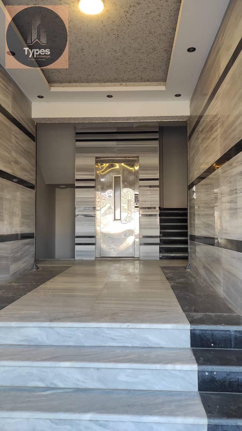 For sale: 160 sqm apartment in the First North Tourist District, behind Mall of Arabia. prime location with an open view. One minute from the Dahshur - Ansicht 2