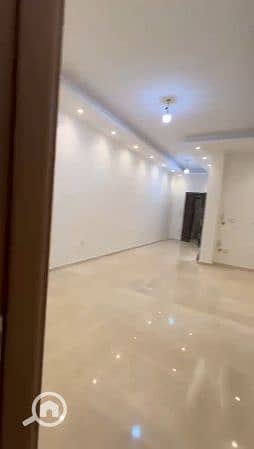 Latest roof for sale with two rooms, fully finished with air conditioning, open view in Al-Shorouk on the Suez road, in front of Madinaty. - Więcej