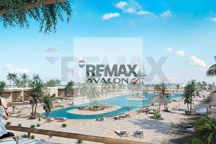 Ground Floor Chalet with Garden for Sale (Hacienda Waters – First Row on the Lagoon) - Widok 5