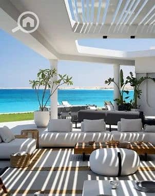 Chalet for sale fully finished with a private garden, first row on the sea in La Vista Ras Elhekma, North Coast - Więcej