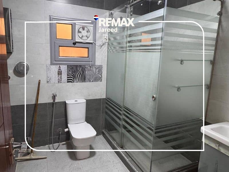 Luxury Apartment for Rent in Sheikh Zayed - District 16 | Ultra Super Lux Finish - Mehr