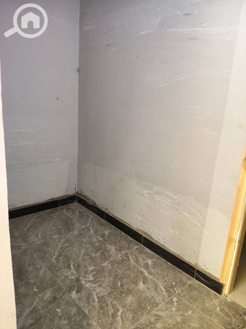 12 304600. jpg