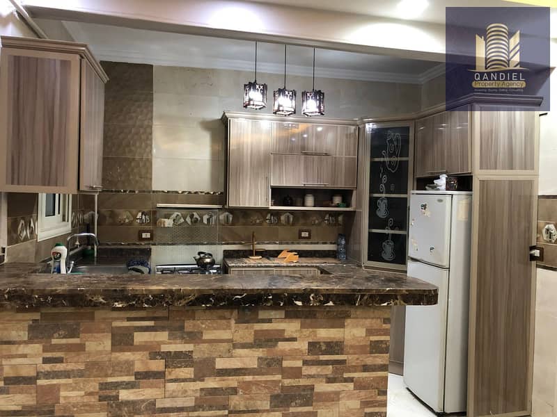 Prime Opportunity for Sale in Manial Apartment for sale in a prime location, on a side street off Manial Main Street. – pohled 5