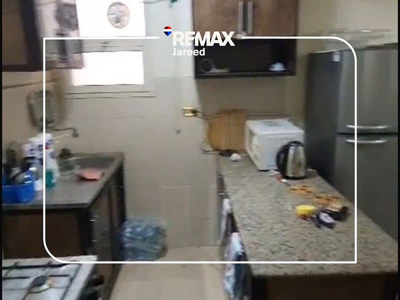 9 12. png---e4275622428c4db28dce516813ad96e7. png