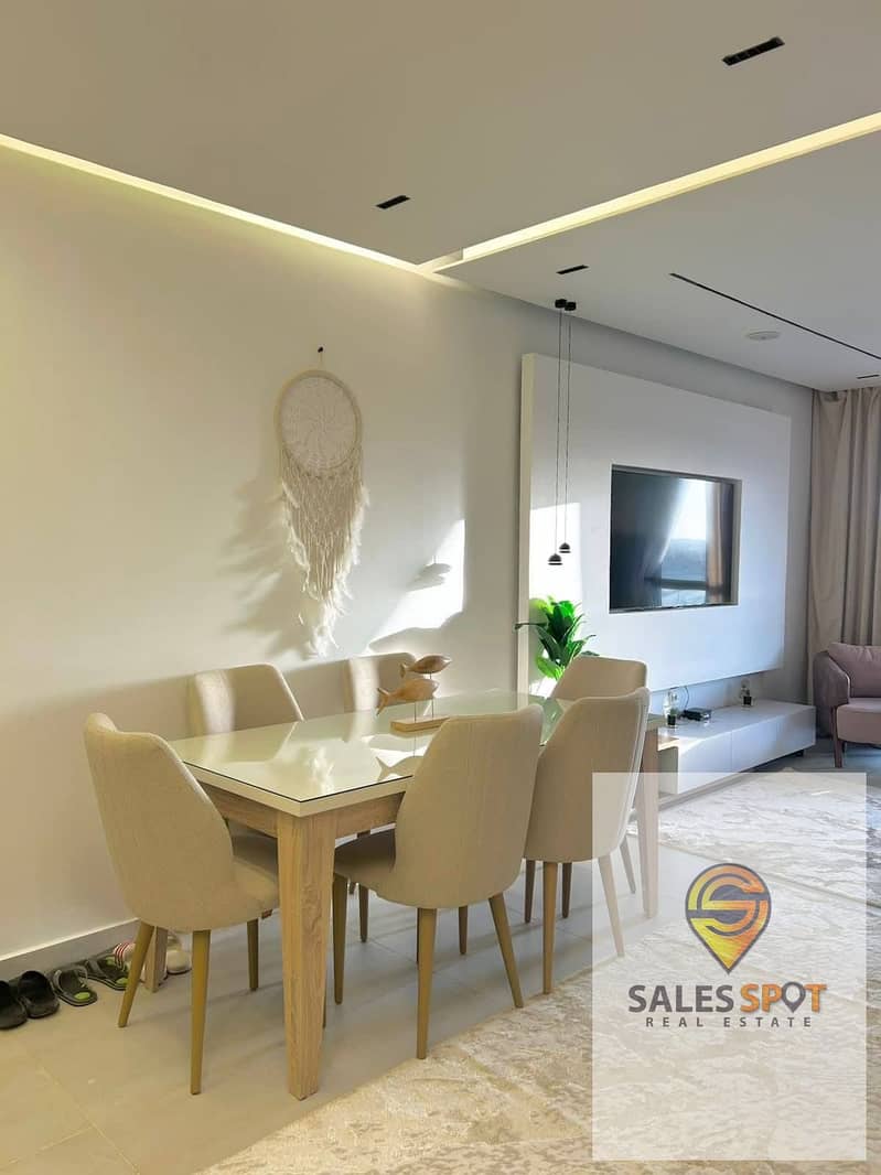 At the lowest price on the Old North Coast, a super deluxe finished chalet for sale with a sea view in Bungalows Village - Ansicht 4