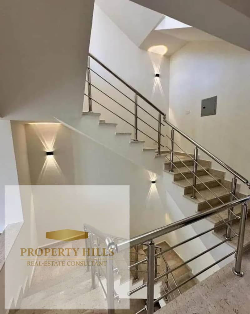 Your villa is available immediately in the most prestigious compound in El Shorouk from La Vista. You can view it anytime and move in within days. - Więcej